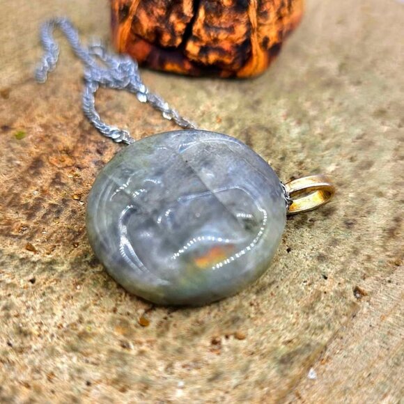 Nature Labradorite  Flashy Kiss Of Sun & Moon Pendant Necklace - Picture 2 of 10